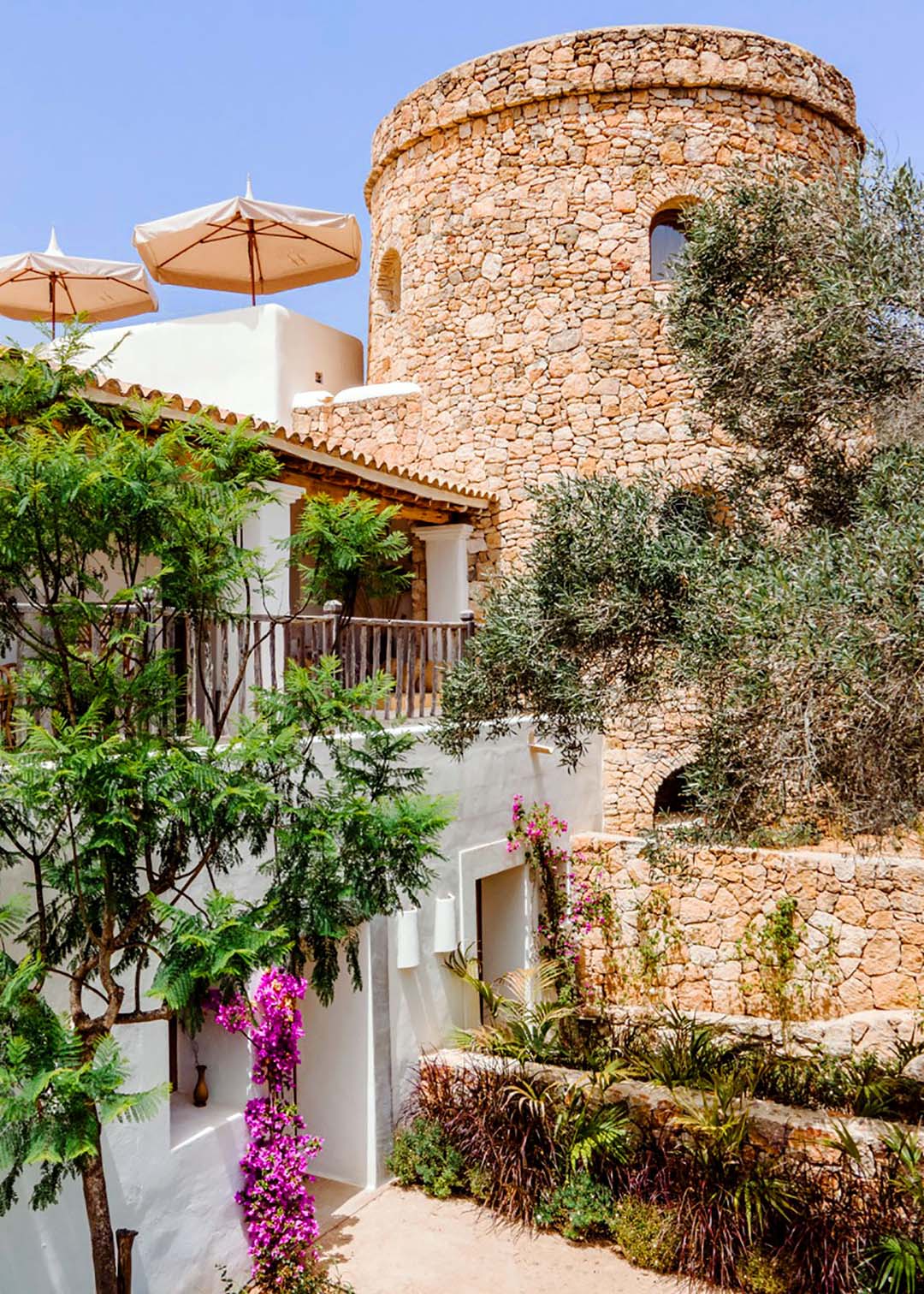 01-Finadelica-Deliciously-Sorted-Villas-Ibiza